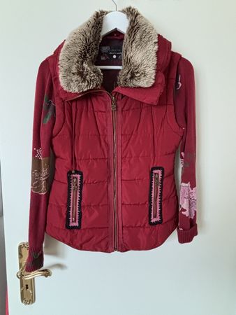 Veste Desigual comme neuve taille 36. Très peu portée