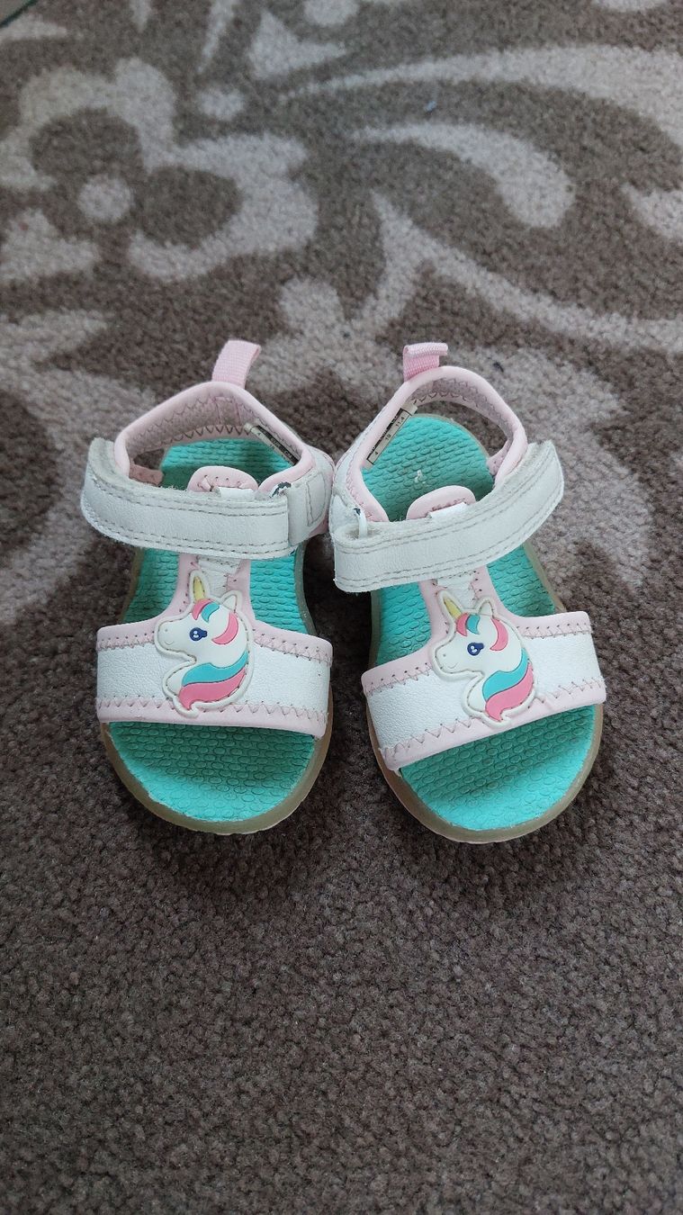 Scarpe per ragazze: Sandalen Gr. 21, Carters – Usato da Auw venduto da pet_fc8x