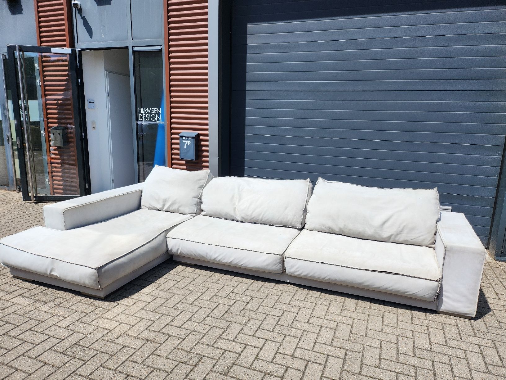 Baxter Sofas: Baxter - Budapest large Ecksofa by Paola Navone – D'occasion à Gelderland par HermsenDesign