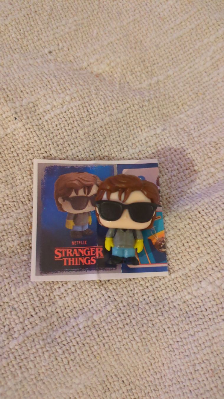 Statuette: Steve Stranger Things Kinder Ei – Usato da Opfikon venduto da rus_x8fg