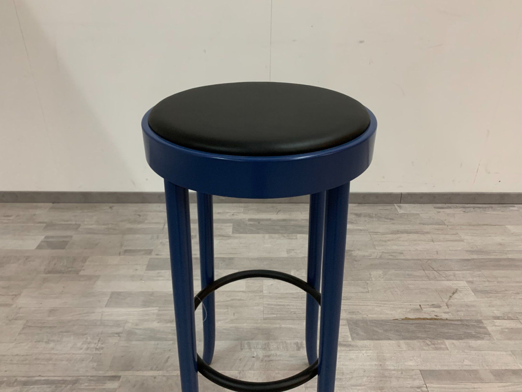 Horgen Glarus Sgabelli: Horgenglarus Barhocker select 11-373 / blau, schwarz – Nuovo (secondo la descrizione) da Zürich venduto da ZuercherBrockenhaus 5