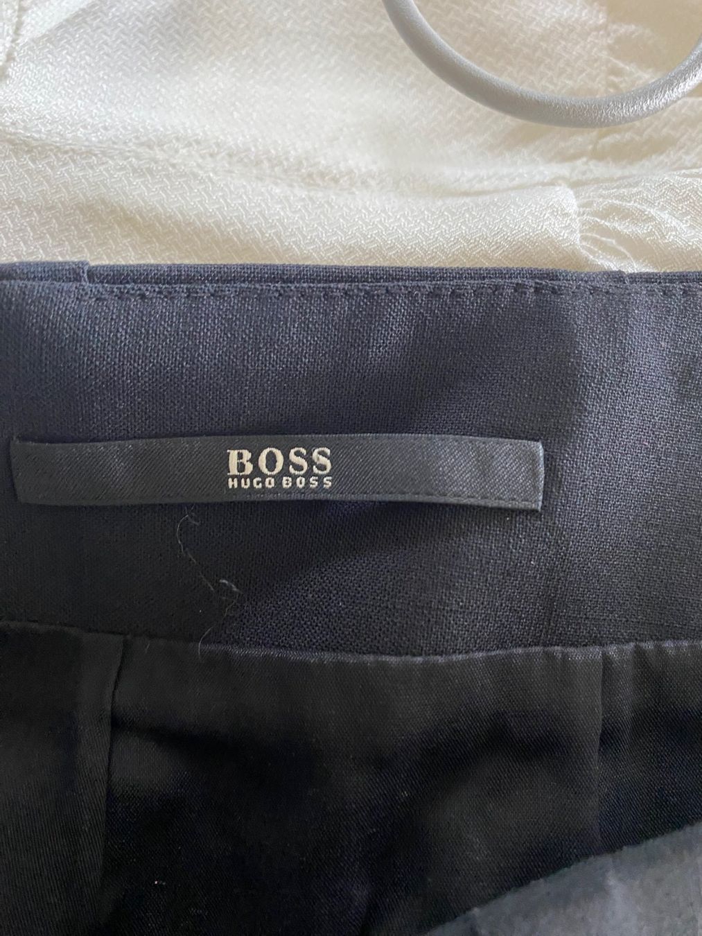 Hugo Boss Gonne: HUGO BOSS Minirock – Usato da Luzern venduto da Turmliebe 2