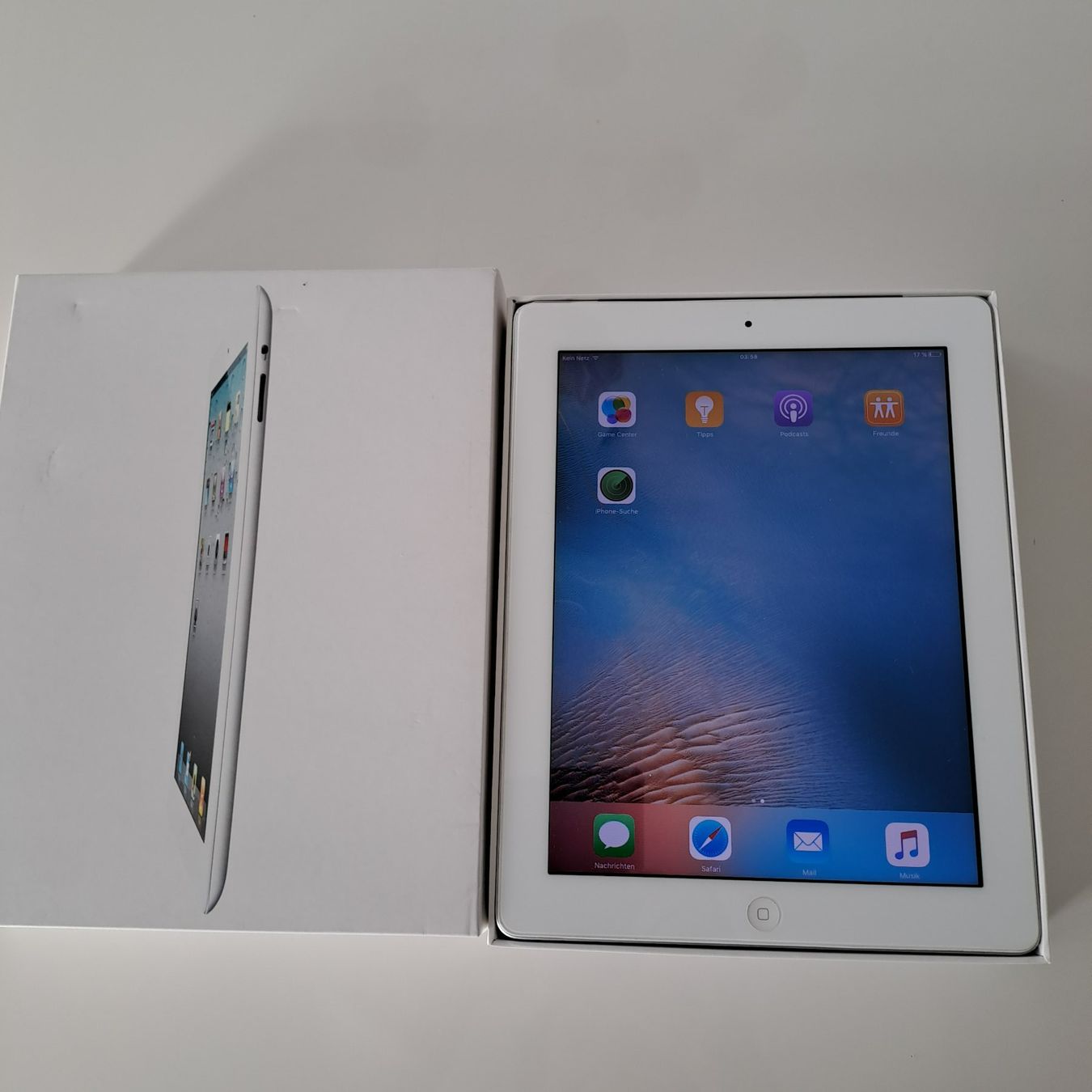 Apple Tablettes PC: iPad 2 Wi-Fi 3G 16GB Withe – D'occasion à Murten par Suissemarkus 2