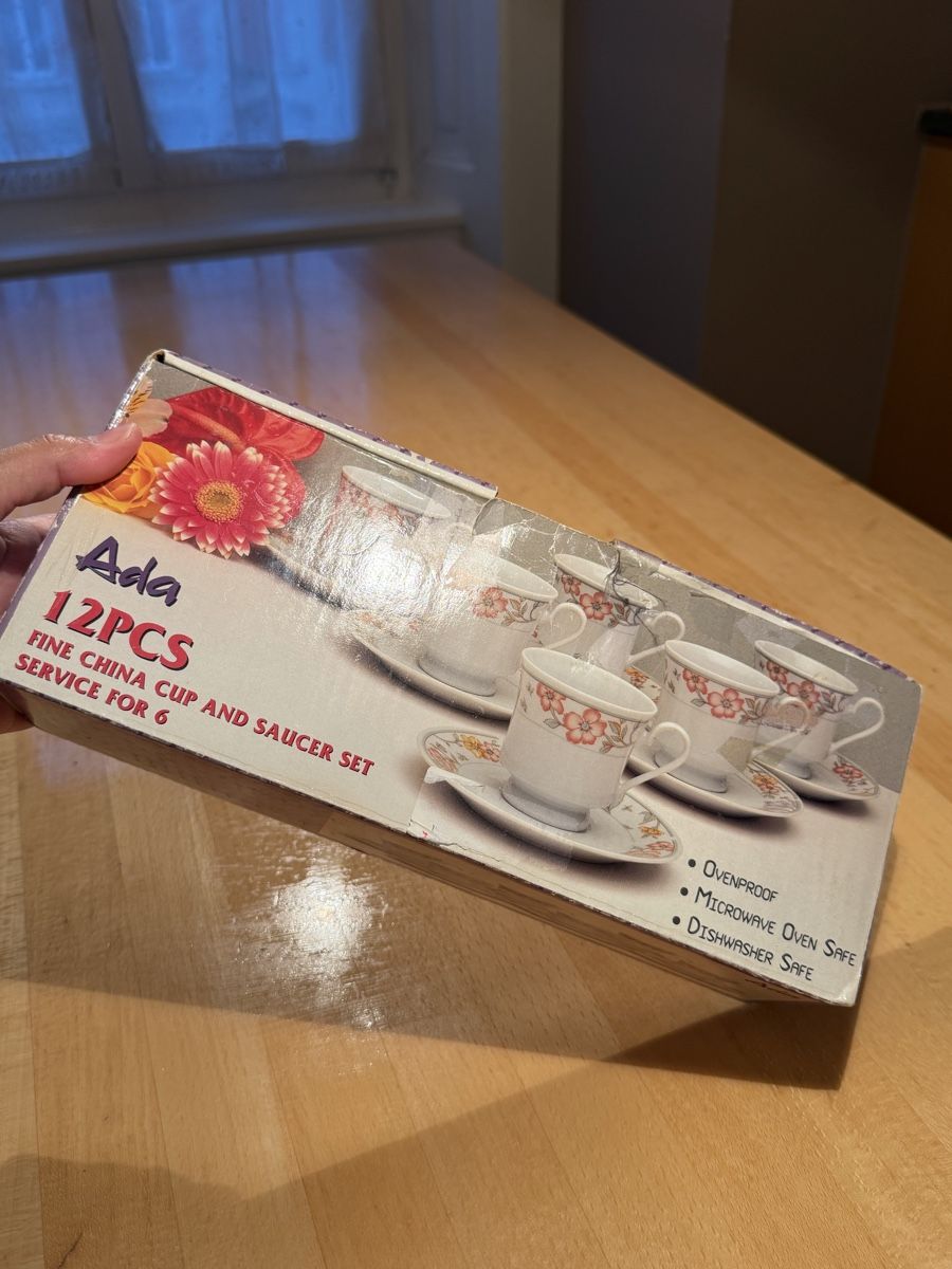 Tazze: Set Cups Porcelain Fine – Nuovo e nell'imballaggio originale da Sorens venduto da purpureta 1