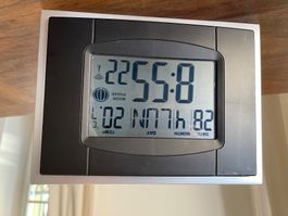 Horloge numérique radio pilotée