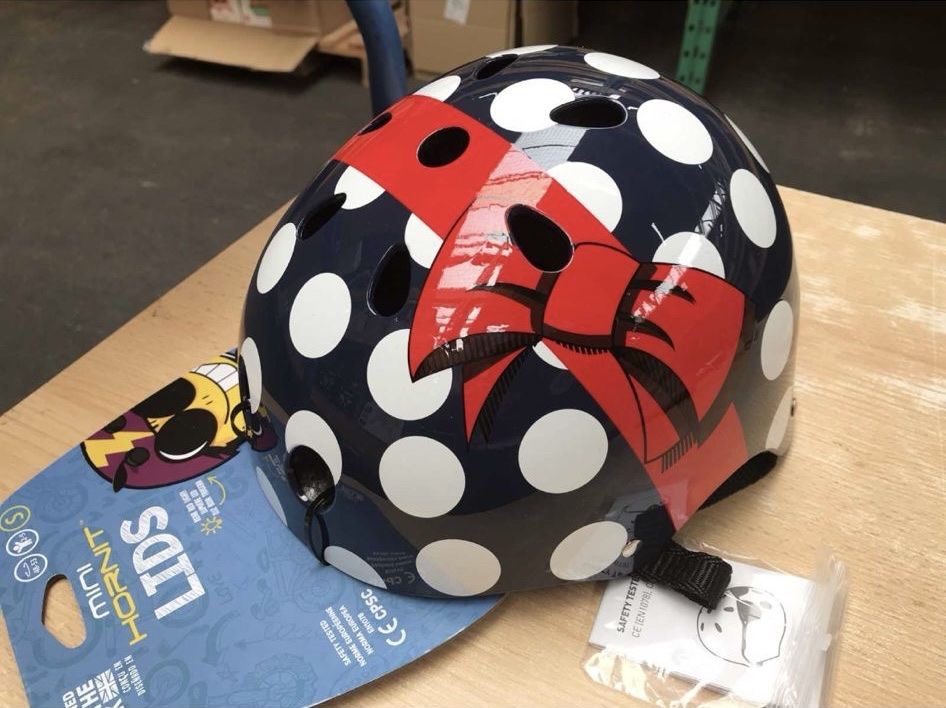 Helme: Kinder Velo Helm – Neu und originalverpackt aus Amriswil von Outlet-Shop 5