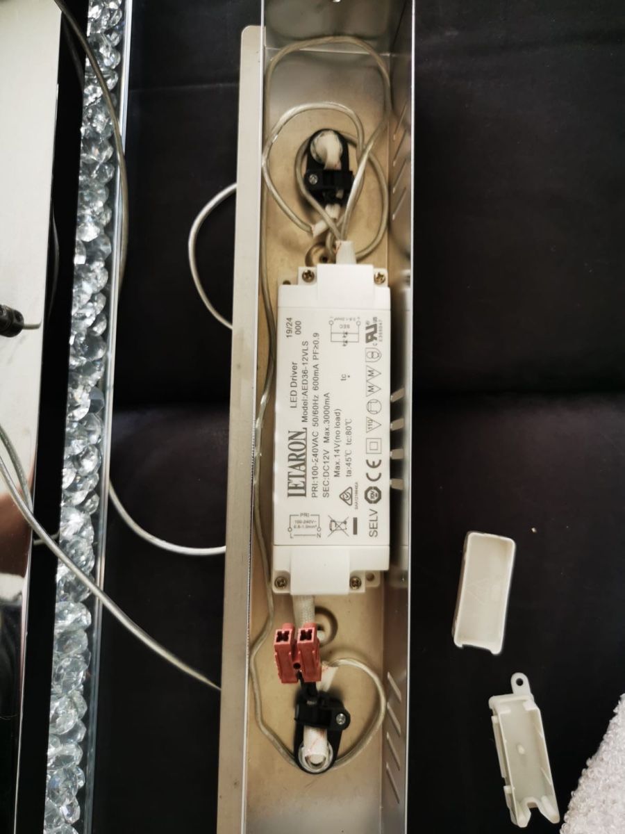 Lampade: Design Kristall LED-Pendelleuchte, länglich, dimmbar – Usato da Kräiligen venduto da pet_9kmd 5