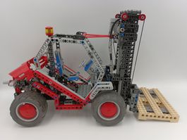 8416 Forklift