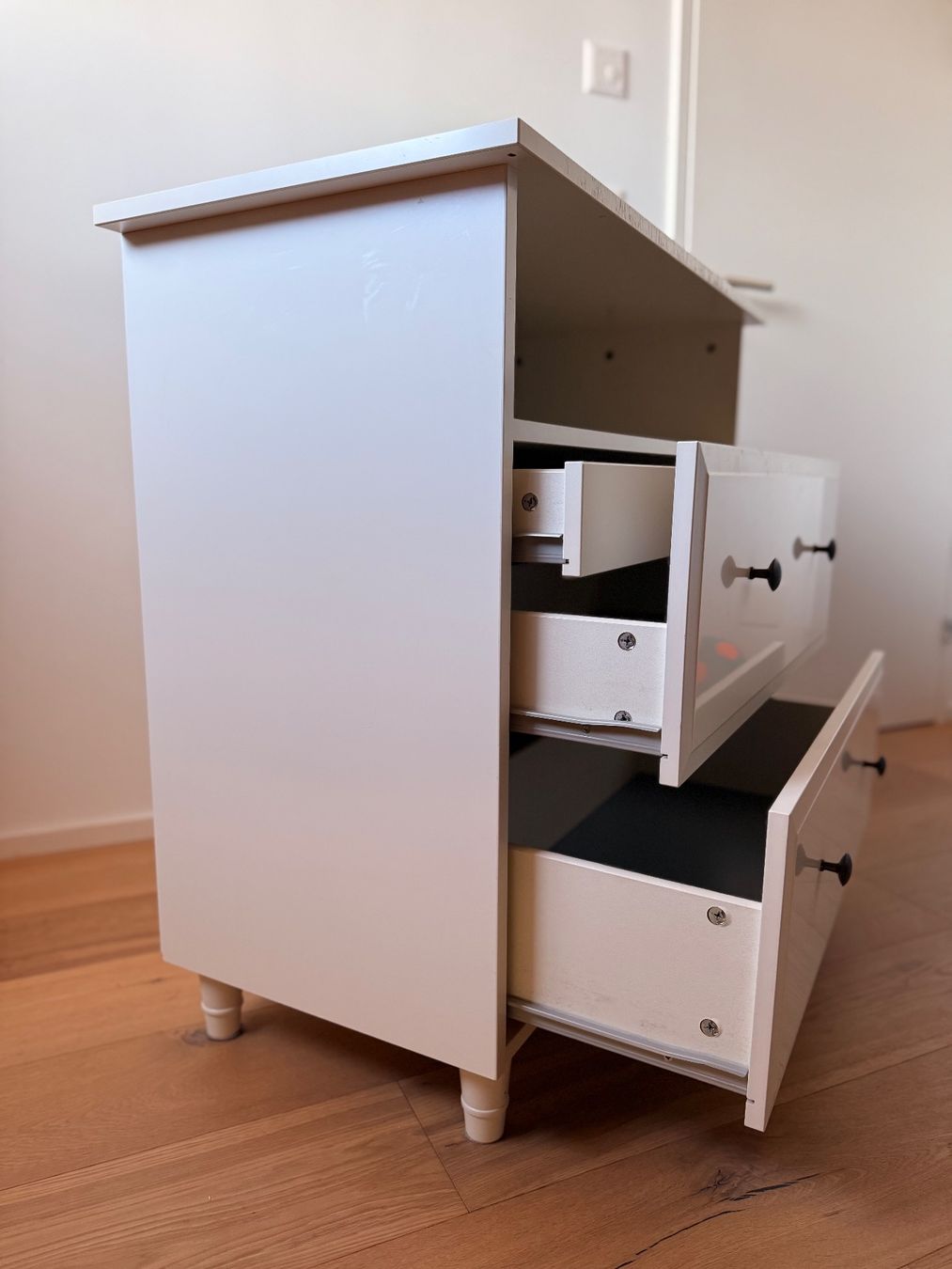 Ikea Cassettiere: IKEA Kommode (Hemnes - weiss) – Usato da Schwerzenbach venduto da tomschl 4