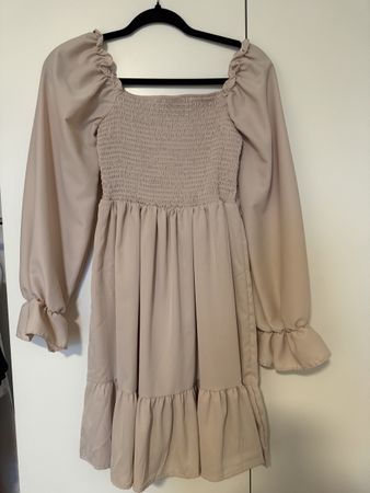 Kleid beige Grösse M langarm 