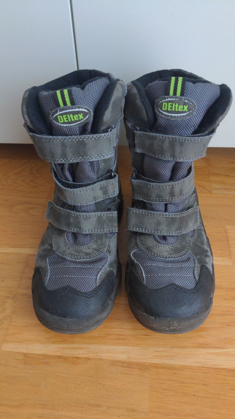 Scarpe per ragazzi: Winterstiefel Gr. 35 – Usato da Sutz venduto da Rawypp 1