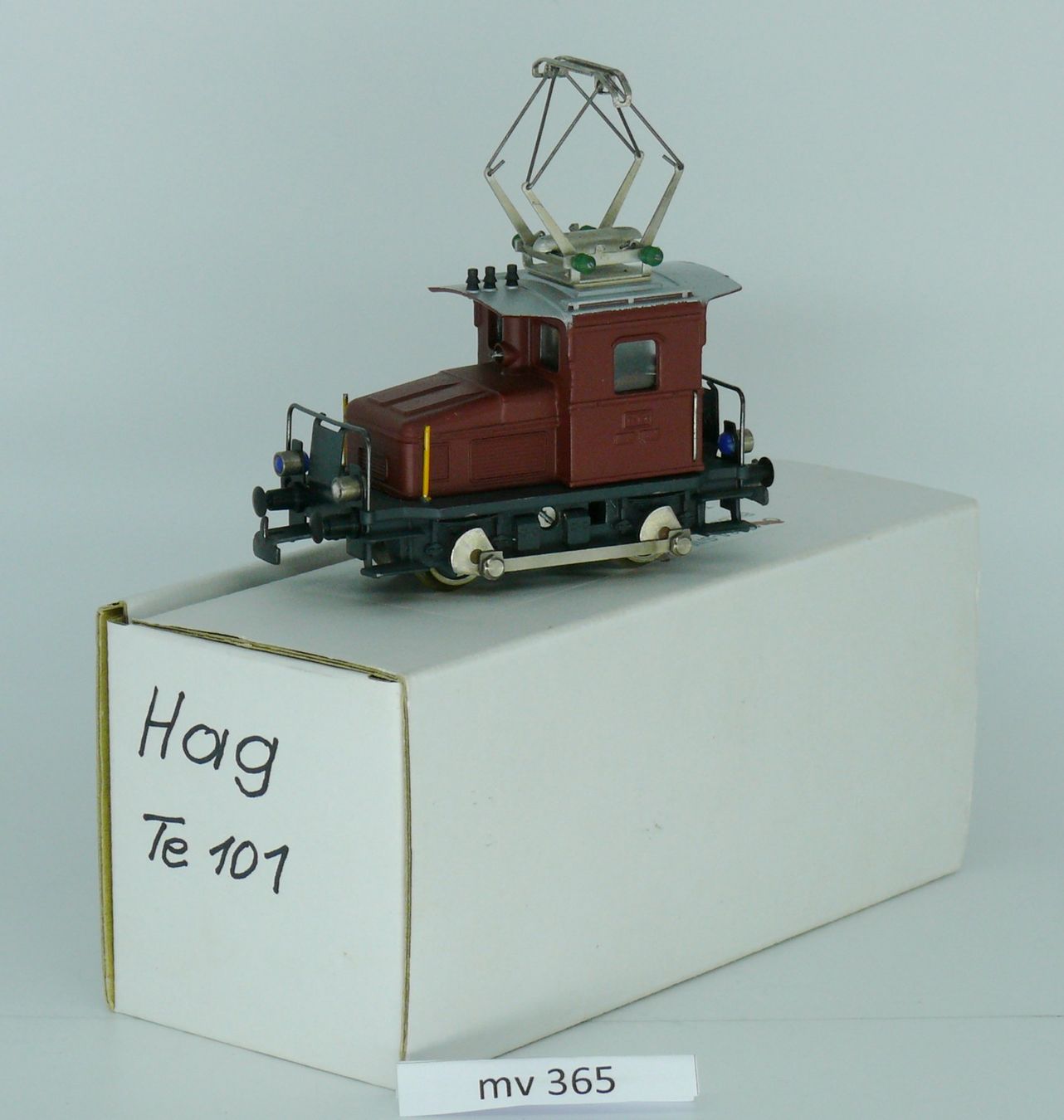 Hag Modellini di ferrovie: HAG 101 Rangiertraktor – Usato da Klingnau venduto da Birdym49 5