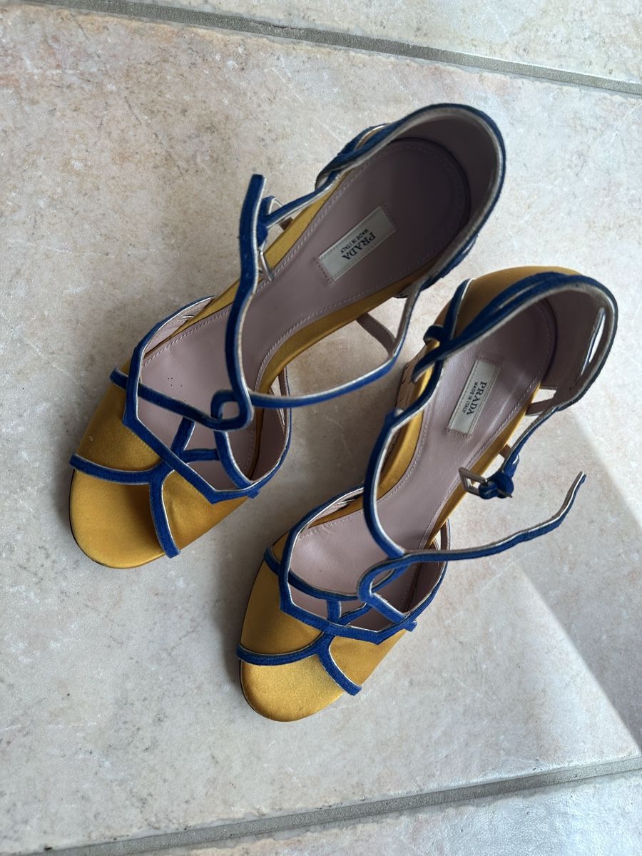 Prada Damenschuhe: Prada Schuhe Wedges – Gebraucht aus Luzern von ariazalea