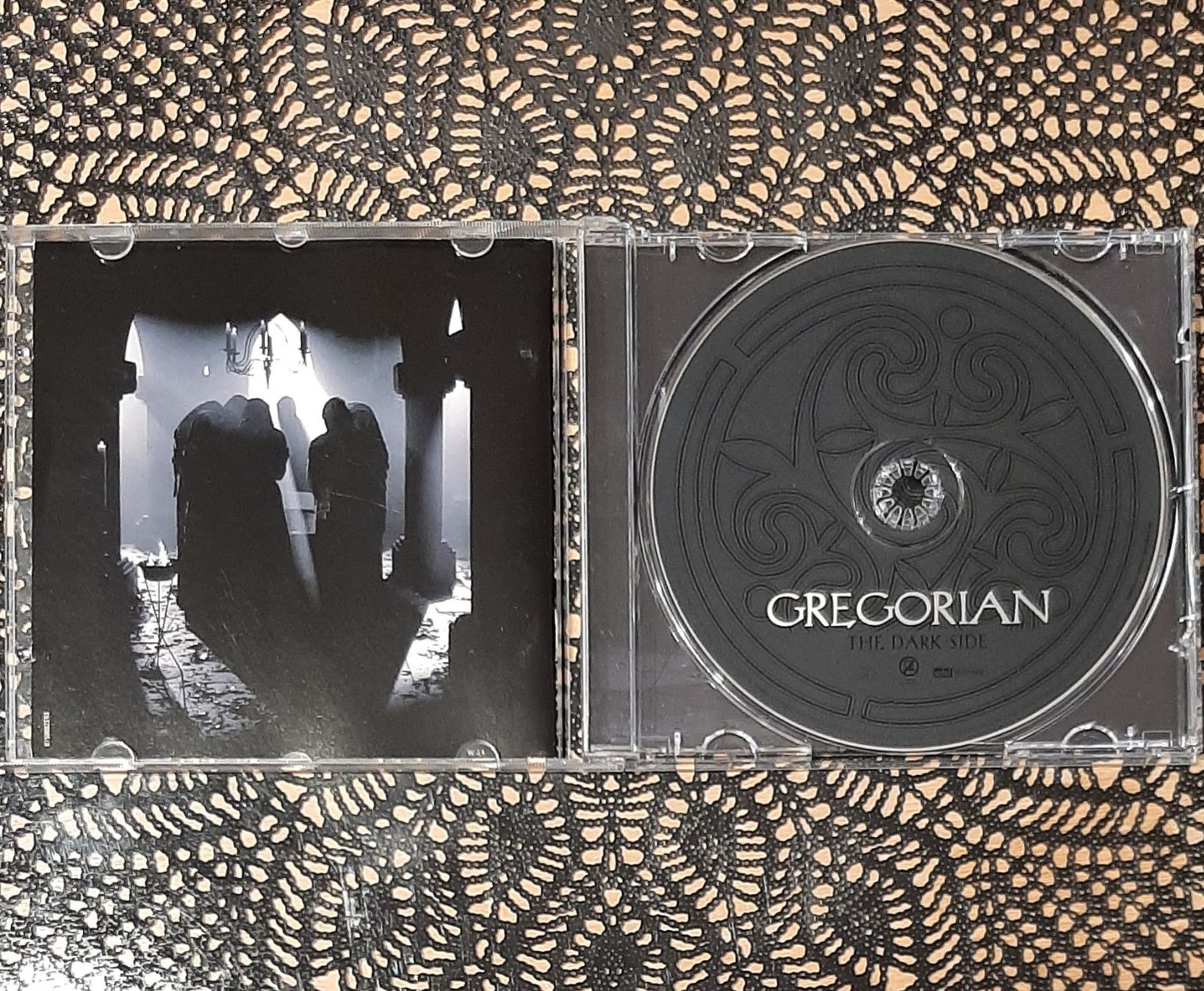 CD: Gregorian - The Dark Side, DE Klassik Pop CD Album 2004 – Usato da Schönenberg TG venduto da breiti12 2