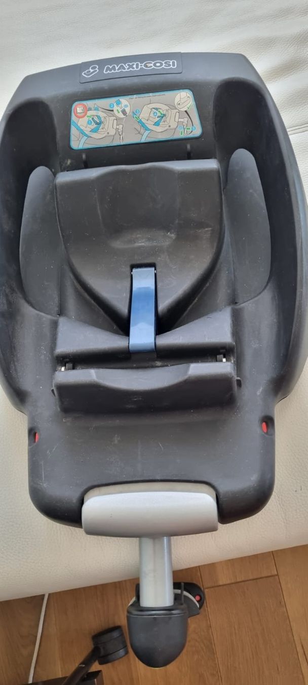 Seggiolini per auto: Isofix Station Maxi Cosi - GRATIS - GRATUIT – Usato da Spiegel b. Bern venduto da Gudi8 1