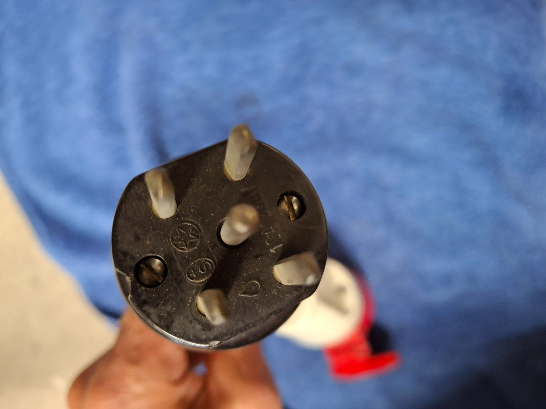 Laufwerke & Adapter: Adapter Stromkabel – Gebraucht aus Oppikon von wisel079 2