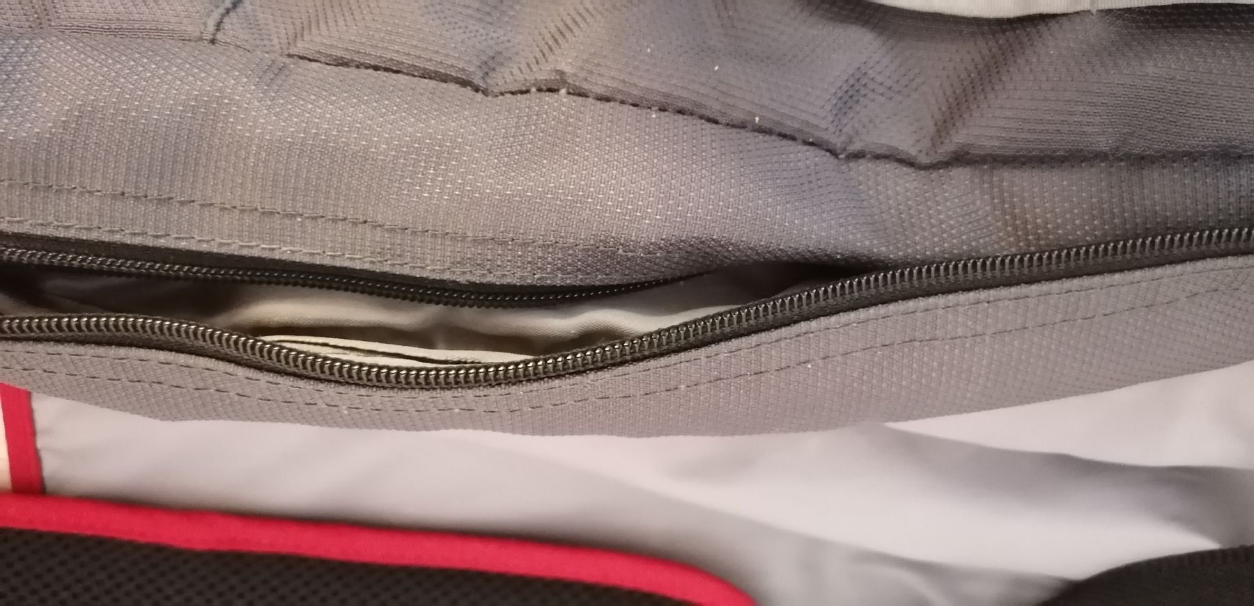Sacs: Samsonite Laptop / Reisetasche – D'occasion à Schwarzenegg par musi09 8