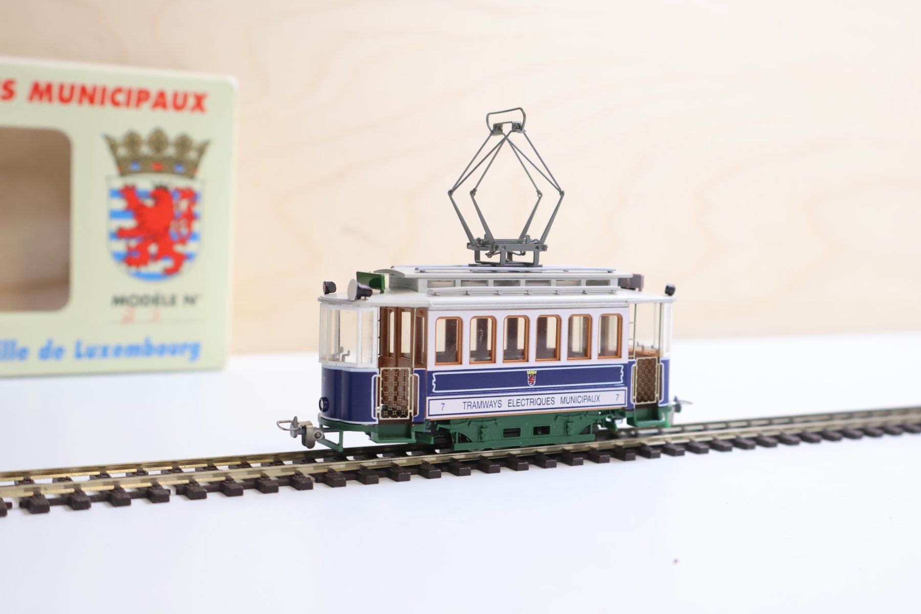 Modelleisenbahnen: H0m DC Strassenbahn Tram - mit Motor – Gebraucht aus Winterthur von  2