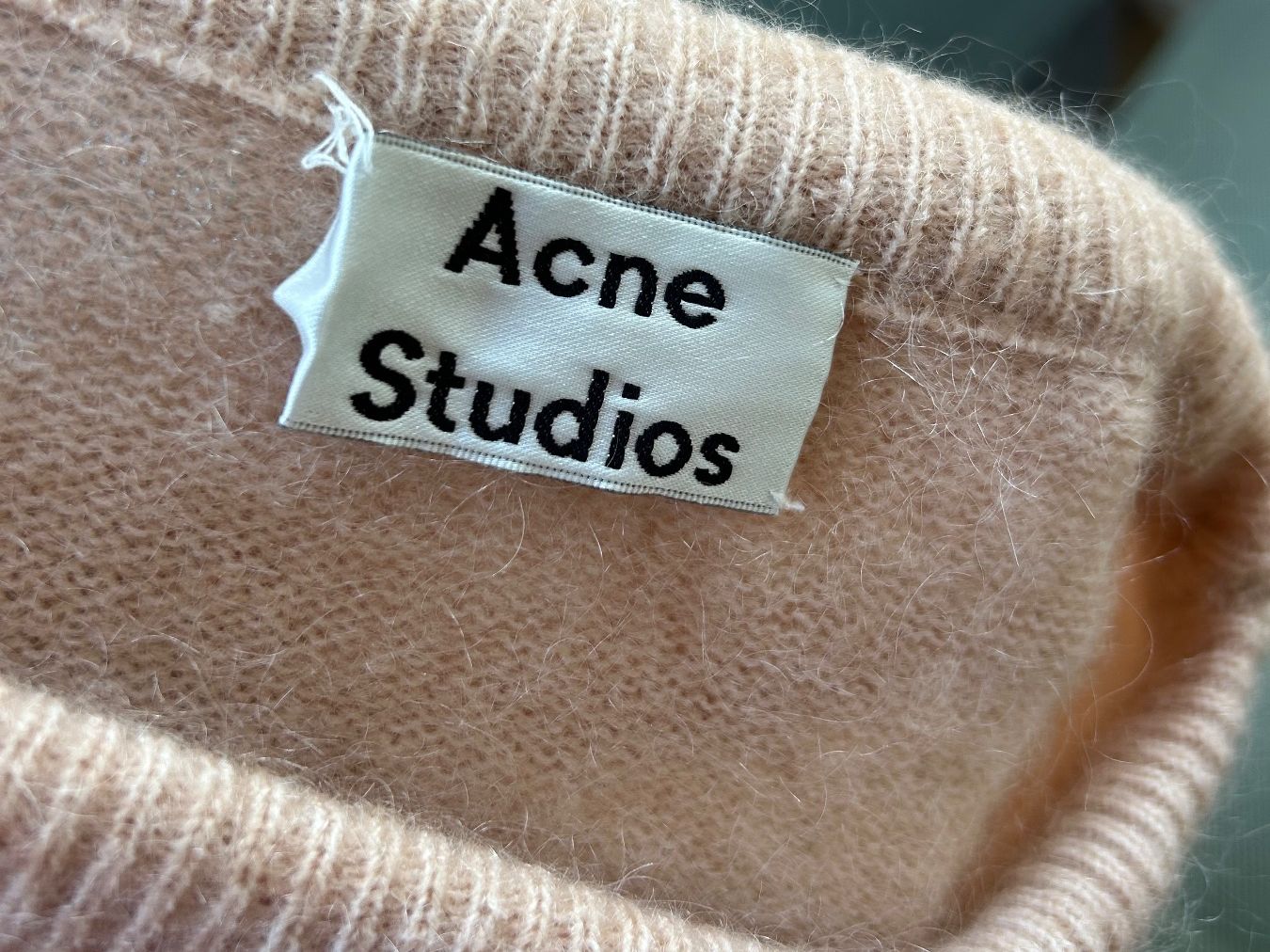 Acne Studios Pullover & Sweatshirts: Rosa Acne Studios Mohair Pullover - S – Gebraucht aus Zürich von Lp_bn 5