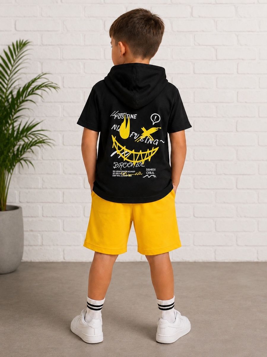 Lotti & Set di vestiti: ENSEMBLE ENFANT HOODIE ET SHORT – Nuovo (secondo la descrizione) da Lausanne venduto da mar_6snp