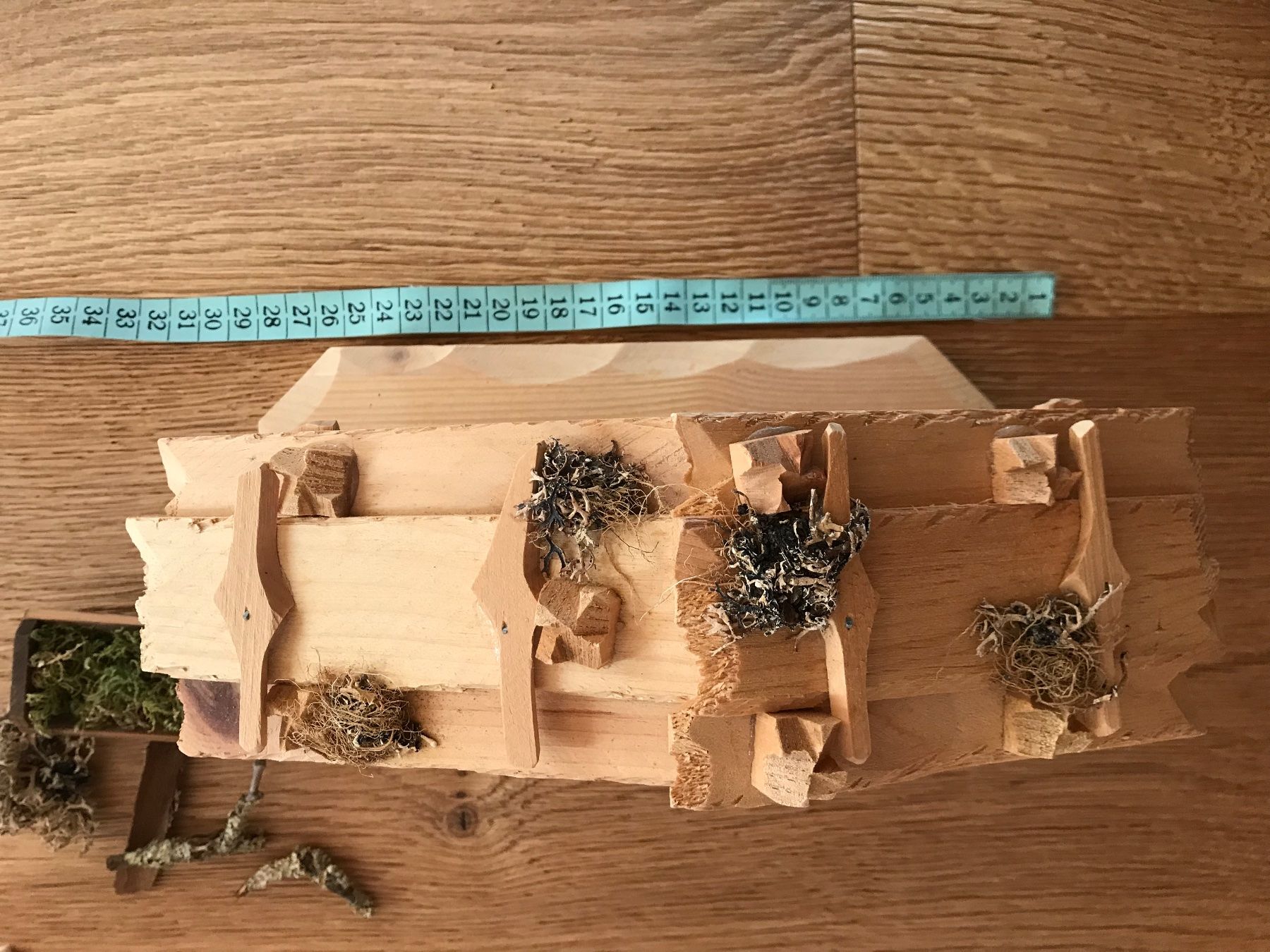 Alle Dekorationen: Weinachtskrippe aus Holz TOP – Gebraucht aus Bever von dvojca 7