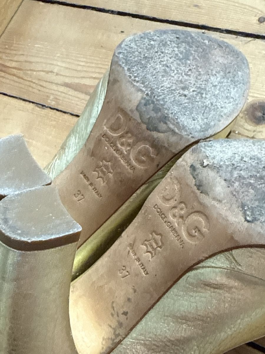 Dolce & Gabbana Scarpe da donna: D&G Goldene Pumps, Gr. 37 – Usato da Basel venduto da dar_m6pq 4