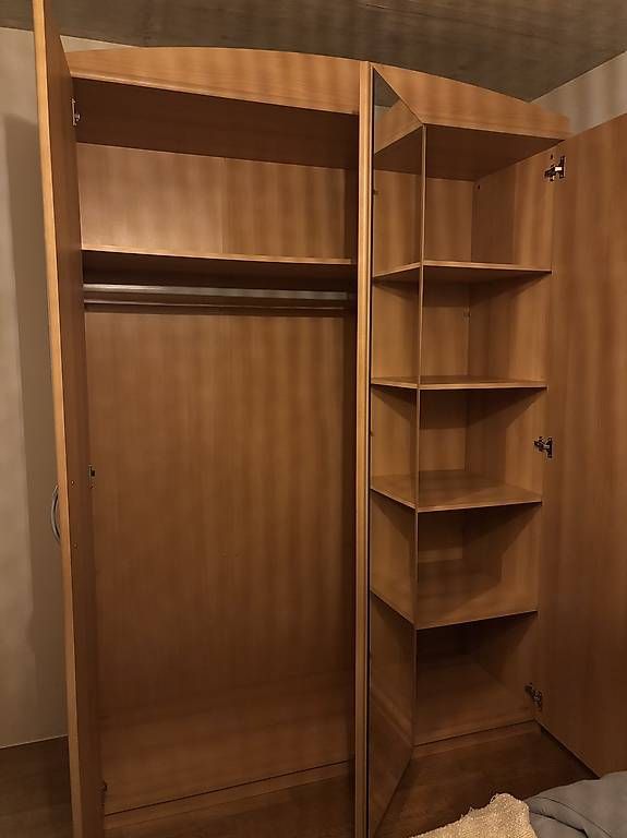 Armadi: Kleiderschrank – Usato da Langnau i. E. venduto da Jael.ronja 1