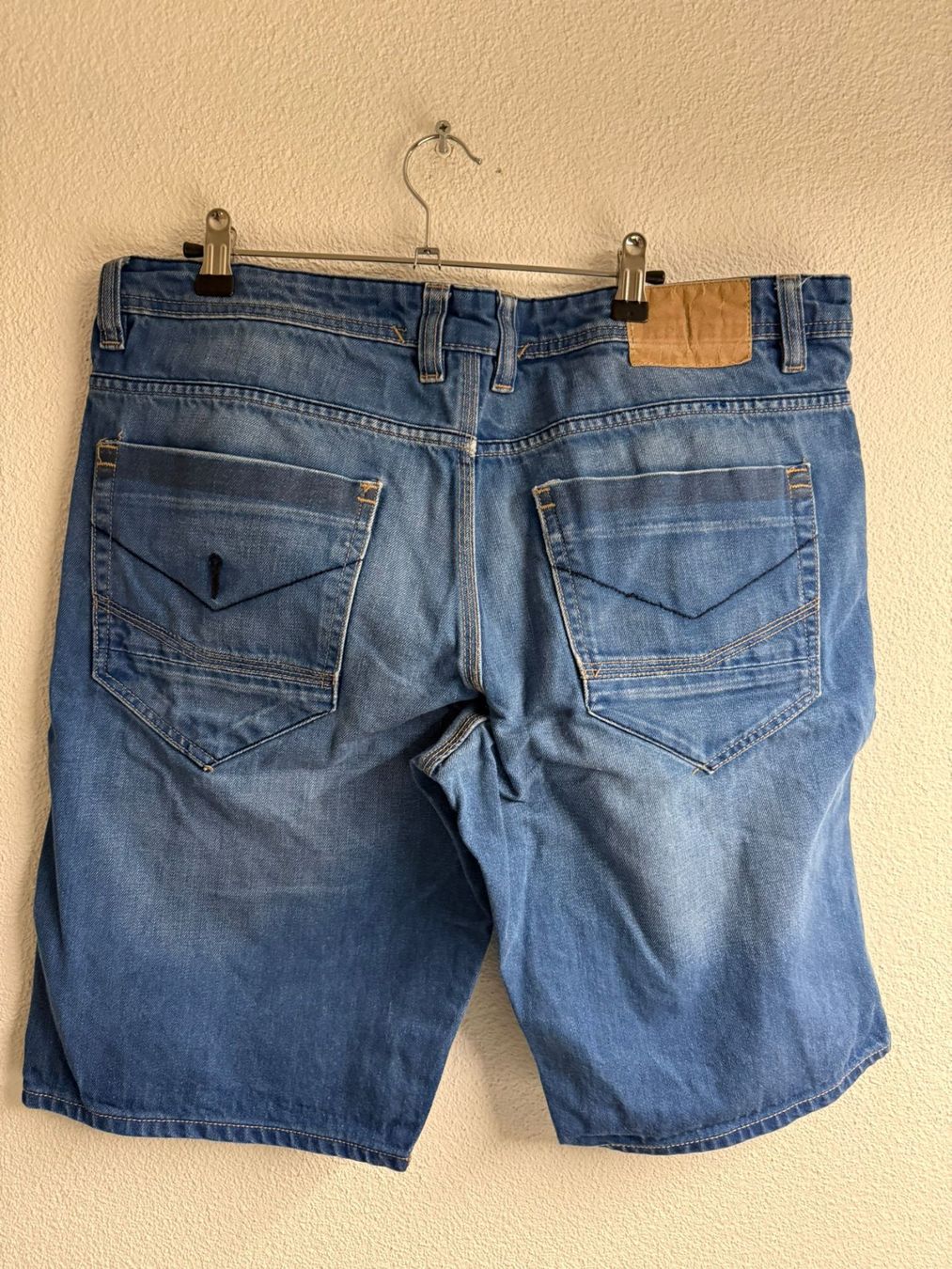 Pantaloni: Kurze Hose, Gr XL – Usato da Zweisimmen venduto da Mousie 2