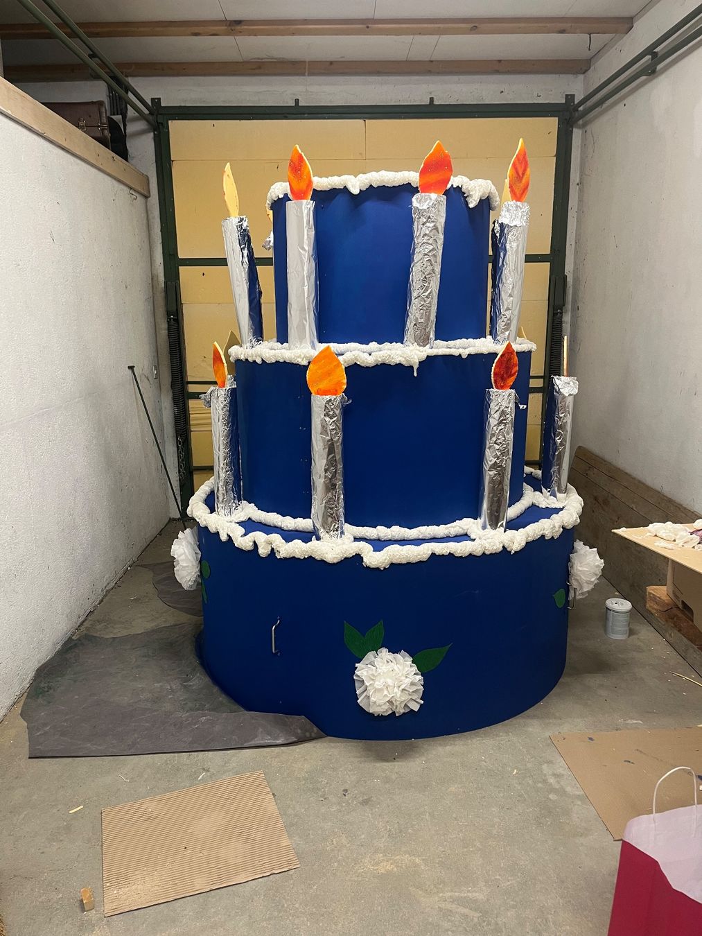 Alle Dekorationen: Gâteau d’anniversaire géant – Gebraucht aus Savièse von Almel01