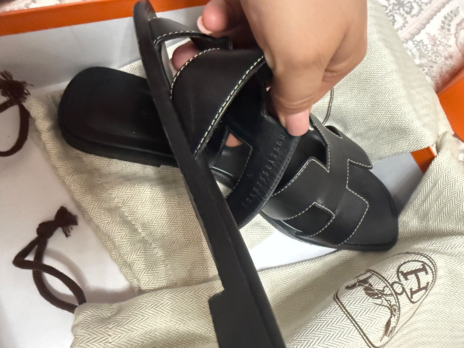 Hermès Chaussures femmes: Hermes Oran 39.5 – D'occasion à St-leonard par Lilliii 1