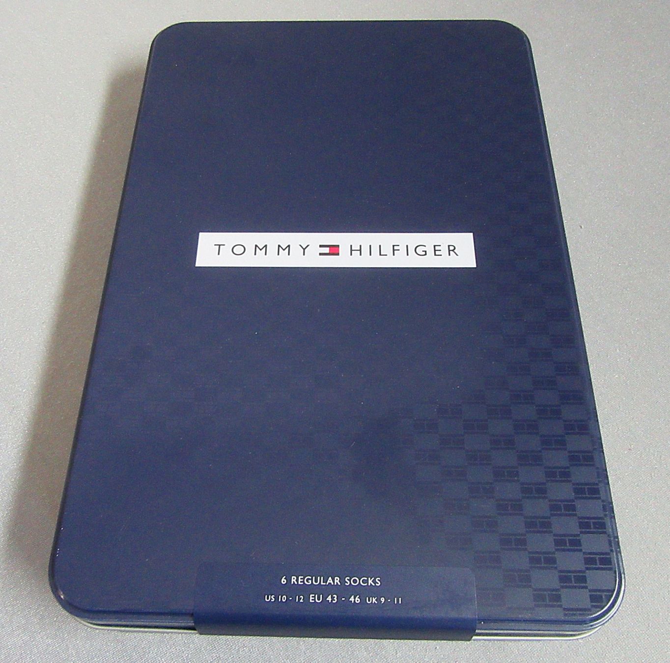 Altro in Decorazioni & Accessori: Blechdose Tommy Hilfiger - leere Sockendose – Usato da Auenstein venduto da Padabimbim 2