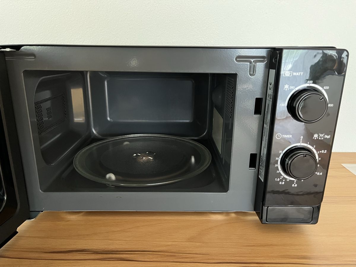 Sharp Küchengeräte: Sharp Mikrowelle – Gebraucht aus Aarau von Grobar 1