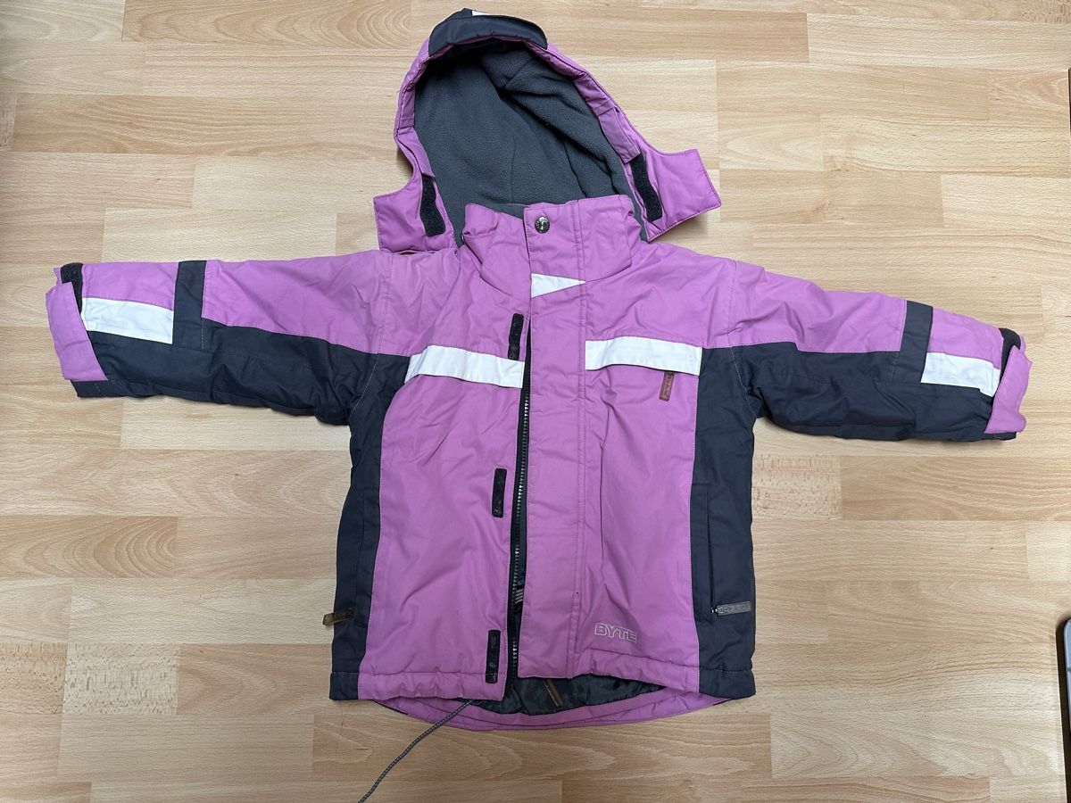 Vestes & Manteaux: Mädchen Skijacke Gr. 86 – D'occasion à Oberstammheim par credible-girl