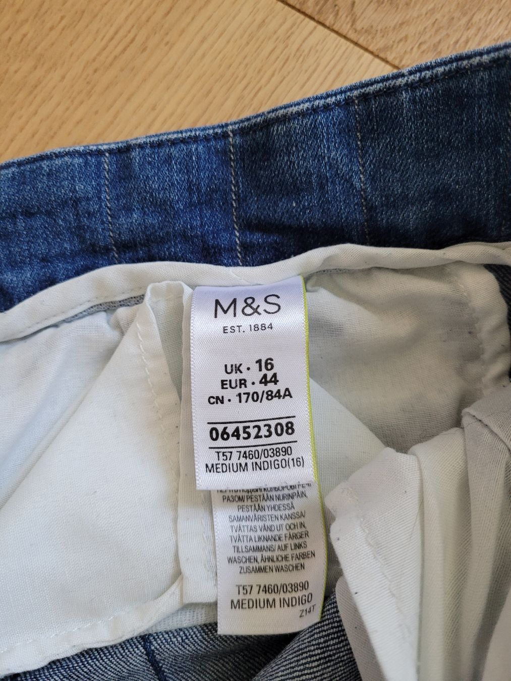 Jeans: M&S Culottes Jeanshose, Gr. 44 – Usato da Büren NW venduto da nie_k6382 3