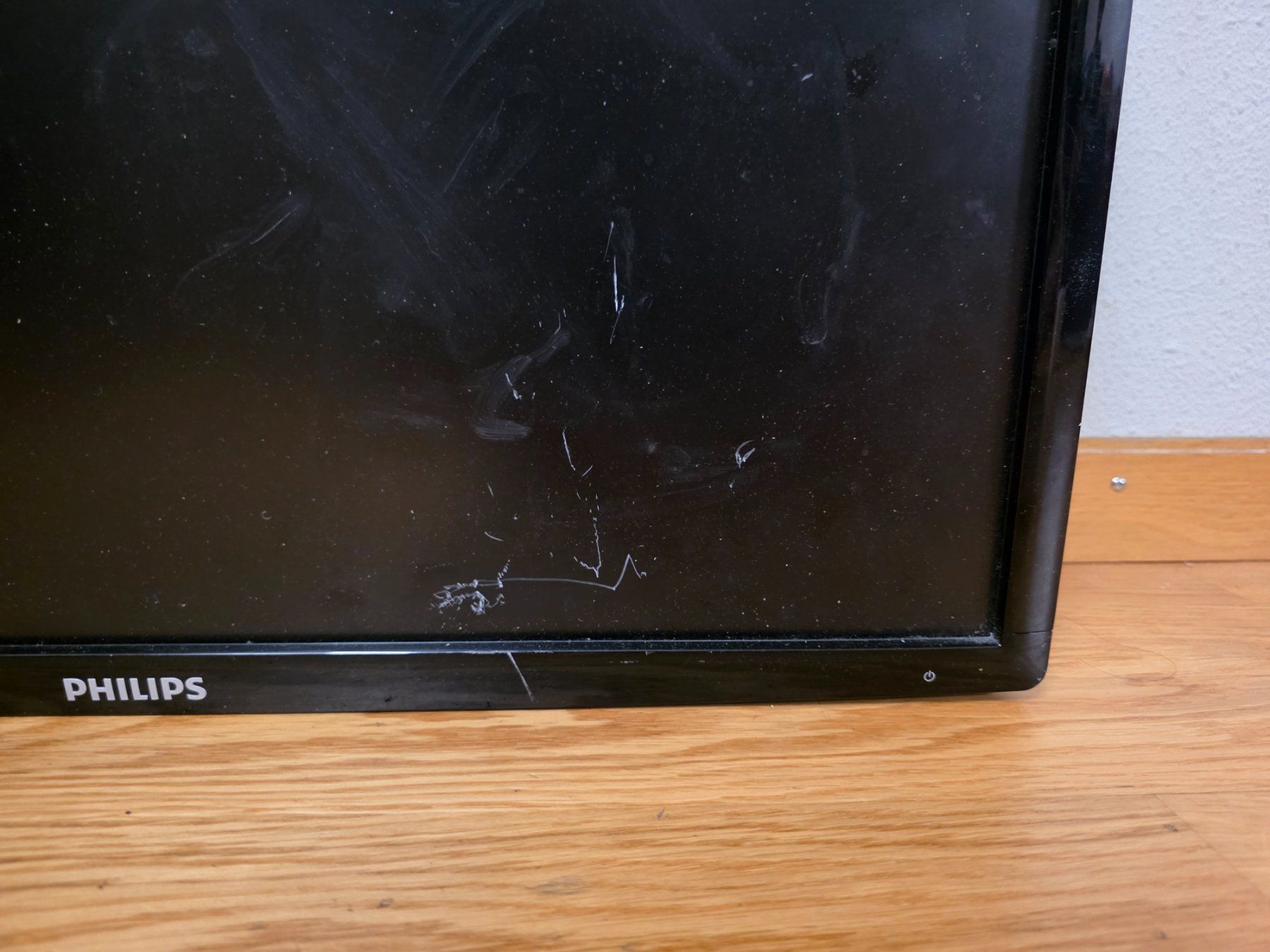 Philips Monitor: Philips pc monitor – Difettoso da Bern venduto da KavIndustries 1