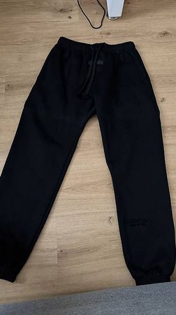 Essentials Jogger