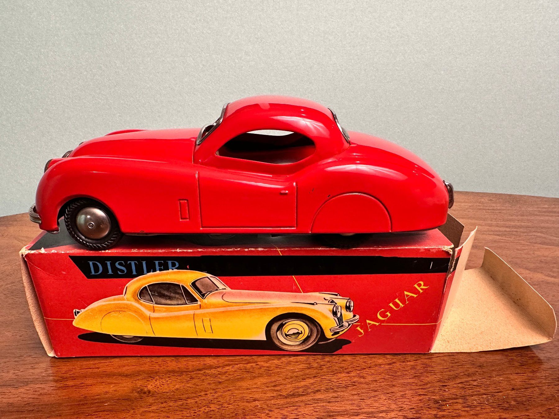 Automobili: Oldtimer , Distler Jaguar XK , 22cm , elektrisch – Usato da Seuzach venduto da Jage 2