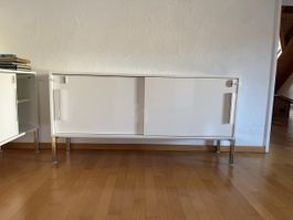 Weisse Kommode sehr stabil und zeitlos