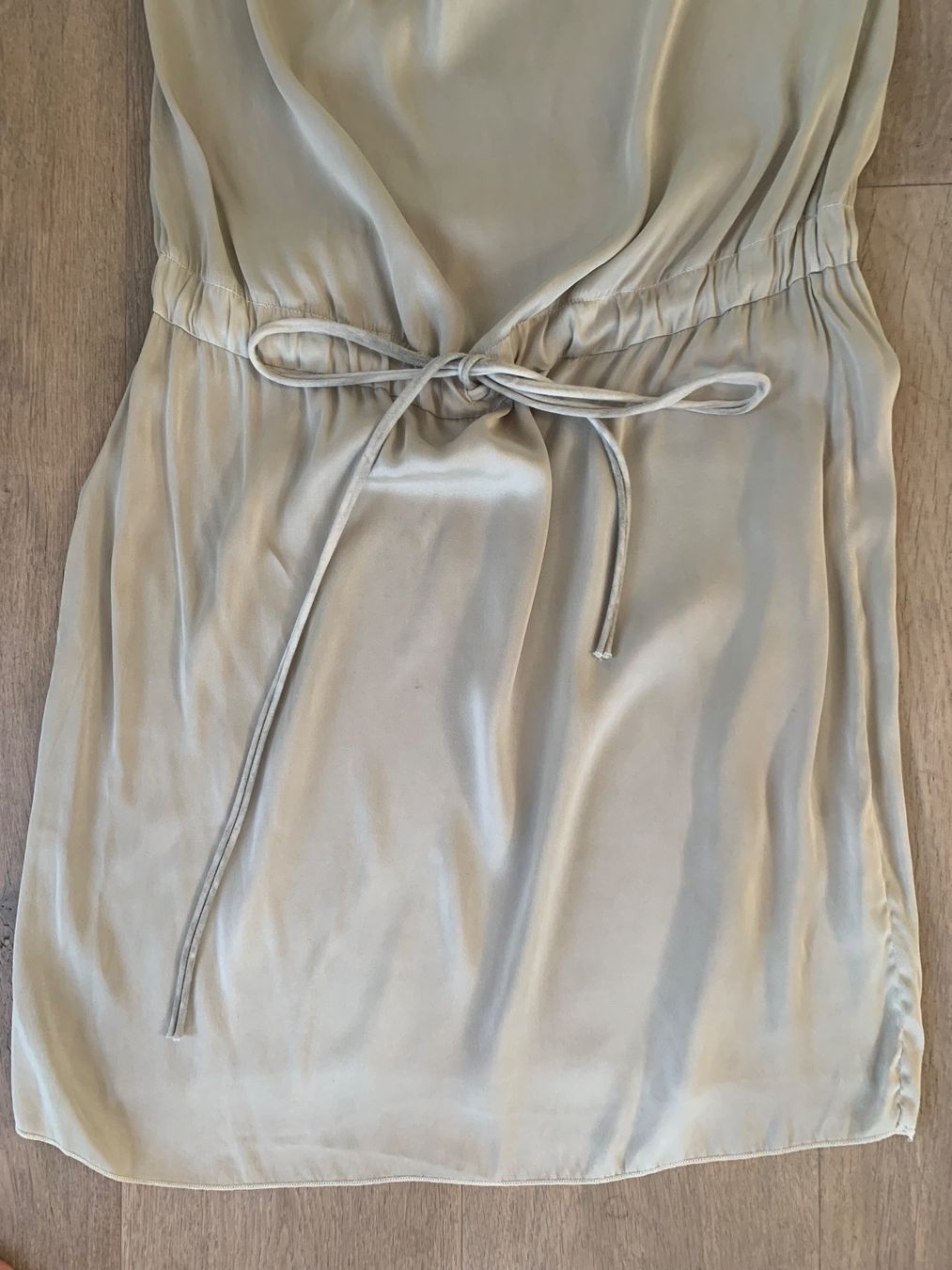Robes: Kleid von Braez gr S    Seide – D'occasion à Nuglar par Korsika2 1