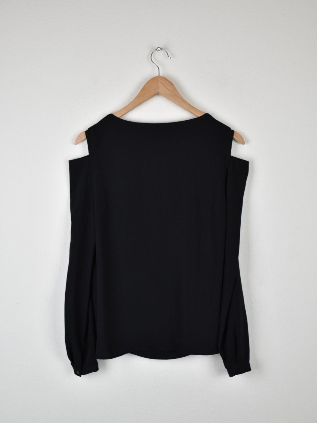 Allsaints Camicette: Allsaints Bluse mit cut out, Gr.36, schwarz – Usato da Nürensdorf venduto da 2ND_STORY 3