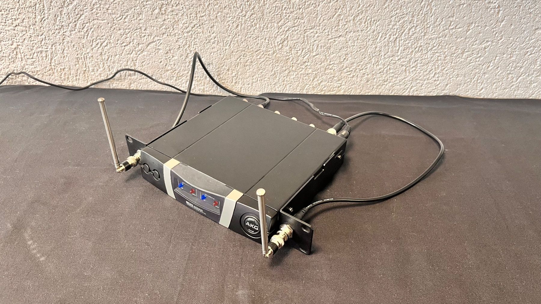 Akg Microfoni: AKG Mikrofonsystem – Usato da Bern venduto da NIKA-SYSTEMS 7