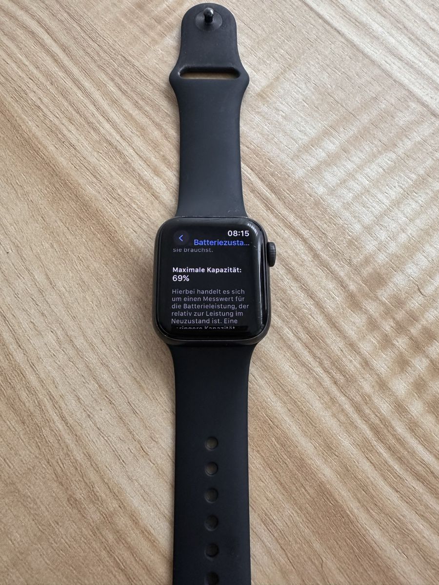 Apple Smartwatch: Apple Watch SE – Usato da Luzern venduto da micaelapc 1