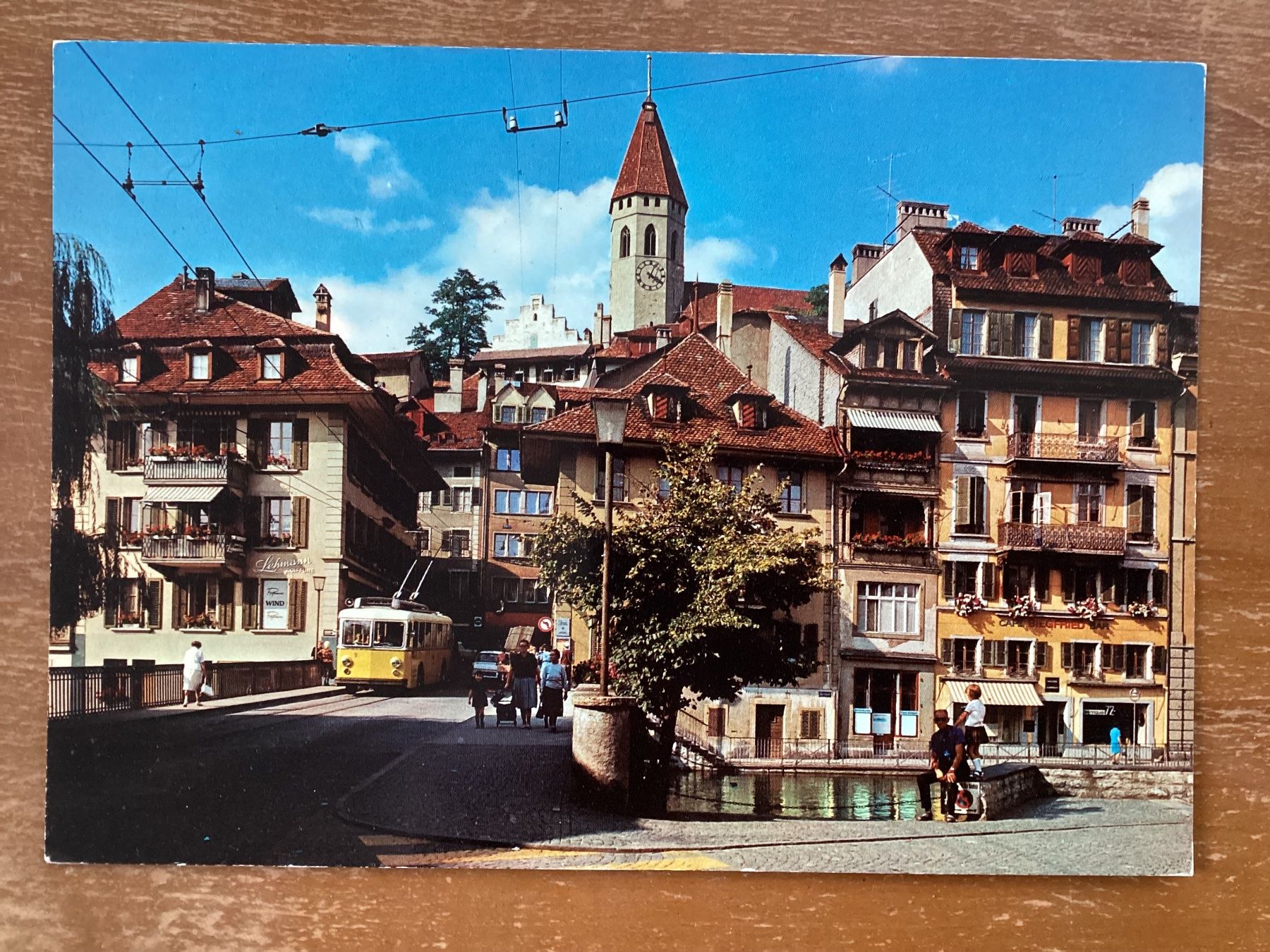 Cartoline postali: AK Thun. Lauitor mit Trolleybus – Usato da Zürich venduto da tol_b7c7