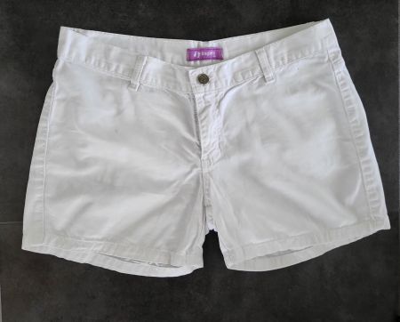 Damenshorts Gr 40, Farbe weiss