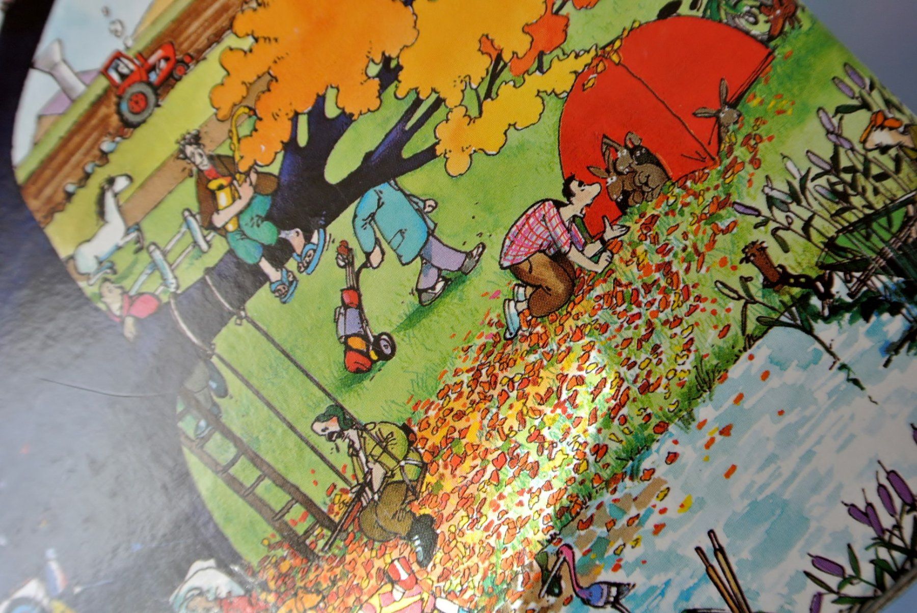 Heye Puzzles: HEYE # 29340 *4 Seasons Triangular 2000 Teile – D'occasion à Zell ZH par fossilchen 4