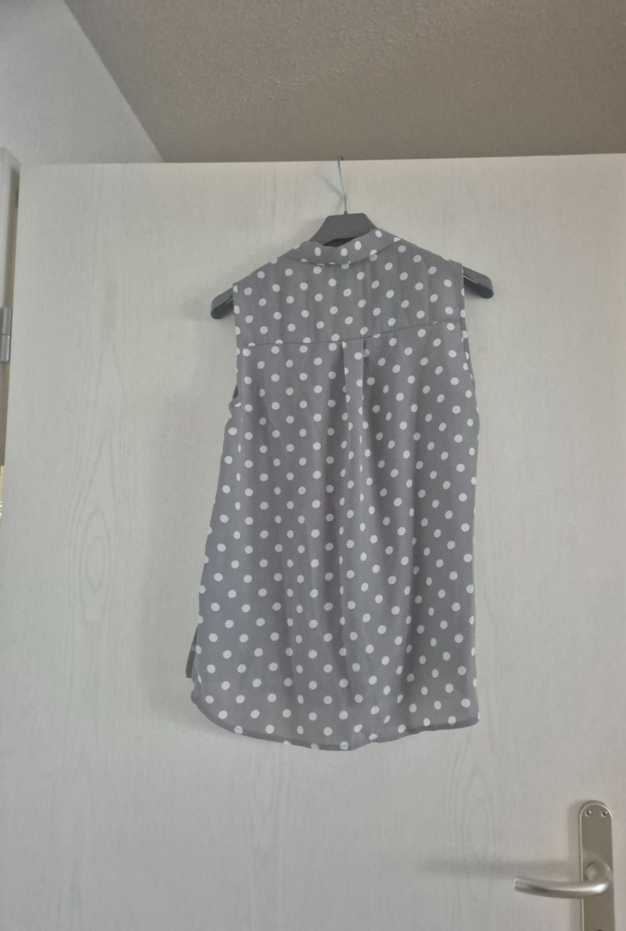 Tops: Sommer Damentop, Ärmellos, Grau, Grösse S, Polyester – Neu (gemäss Beschreibung) aus Zürich von Sami78 1