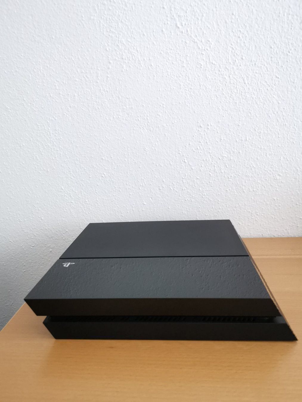 Sony Console: PS4 500 GB SCHWARZ – Usato da Schaffhausen venduto da _ALEJNA_ 3