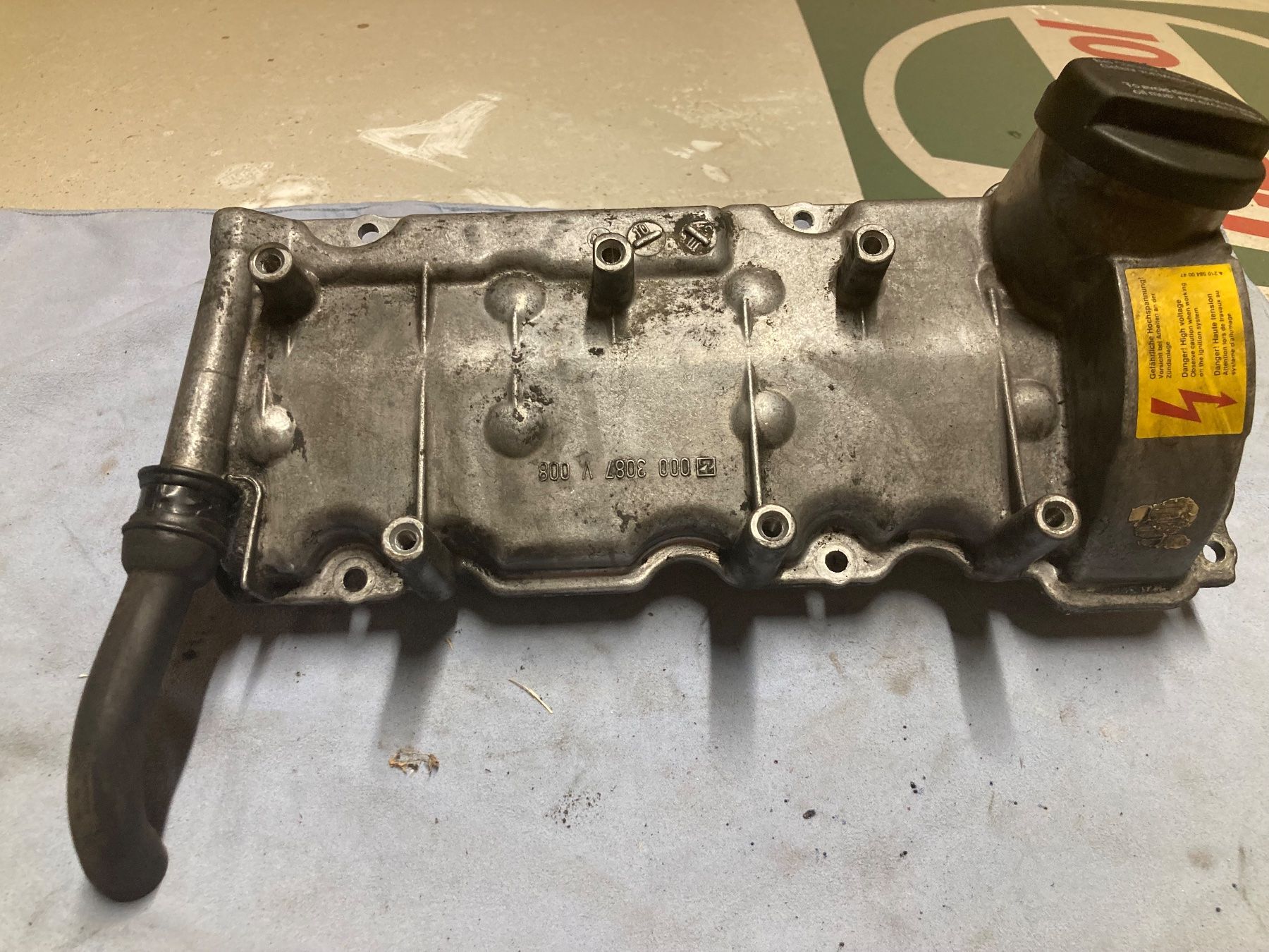 Smart Tutti pezzi di ricambio auto: Smart Fortwo 450 Ventildeckel – Usato da Camorino venduto da Vasal