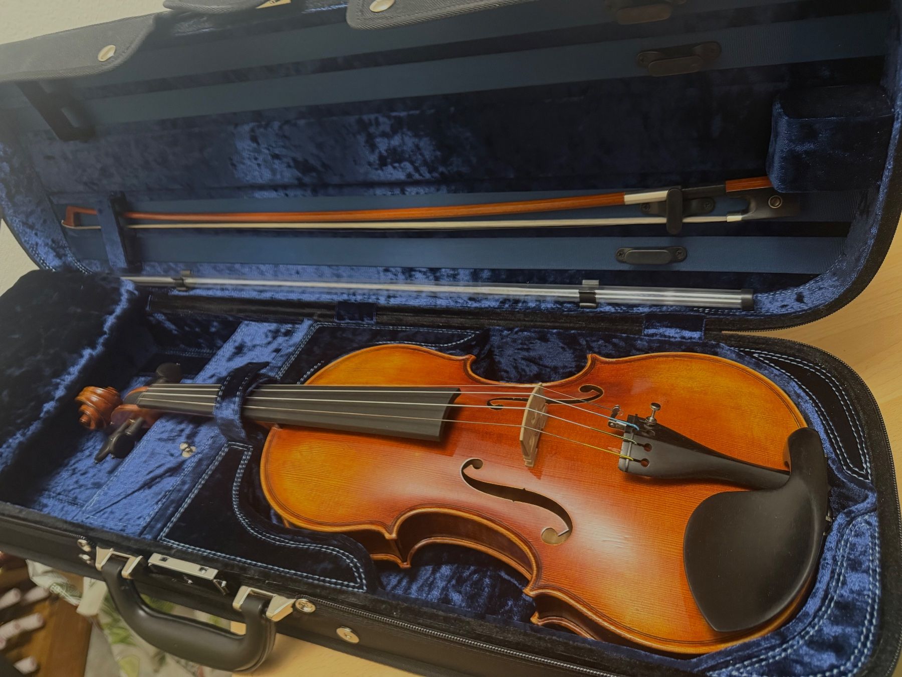 Strumenti musicali: 4/4 Geige/Violine inkl. Koffer & Bogen – Usato da Bülach venduto da sportslab02 5