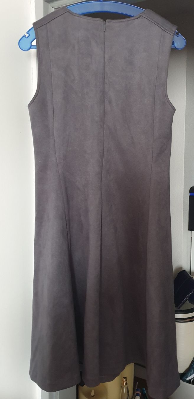 DKNY Vestiti: DKNY neues Kleid, Wildlederoptik Gr. 38 – Nuovo (secondo la descrizione) da Frenkendorf venduto da Moon111 1